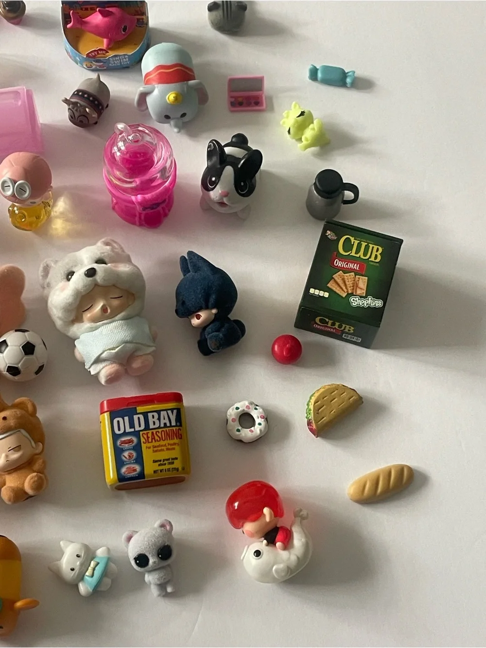 Mini Collectible Figures & Trinkets Bundle Blind Box Toys Food Animals